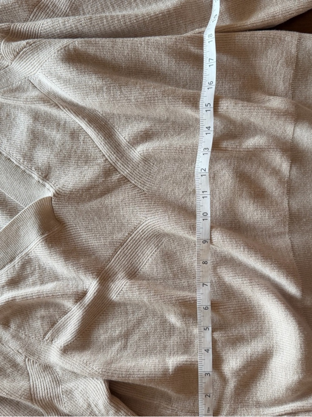 Women’s V-Neck Knit Sweater - Beige - PINQUE - Picture 8 of 8